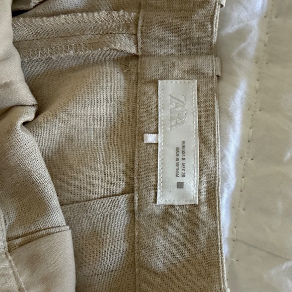 Zara Linen bermuda shorts, light beige, size Small, never worn - Picture 6 of 8